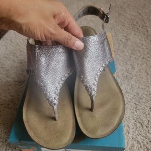 Brand new women size 8 wedge sandal